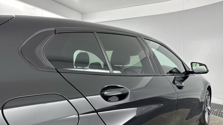 BMW 1 Series 118i M Sport 5dr Step Auto Petrol Hatchback